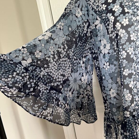 Michael Kors Women’s Blue Floral Sheer Blouse with Bell Sleeve Size Medium - Picture 7 of 12